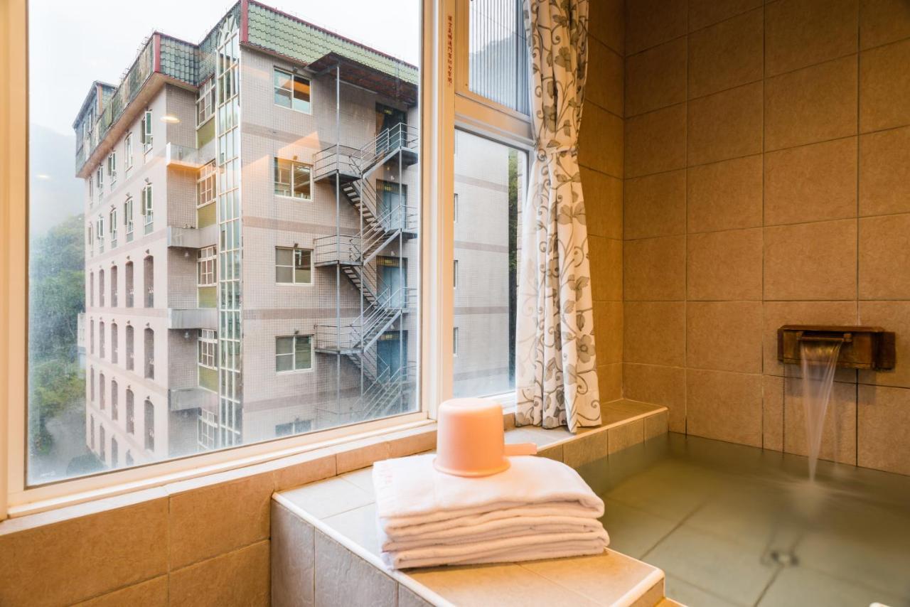 Crystal Hotel 런아이 외부 사진