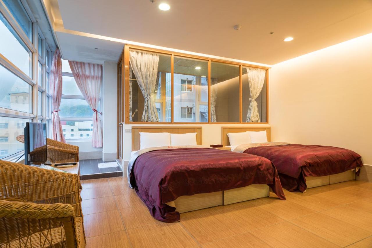 Crystal Hotel 런아이 외부 사진