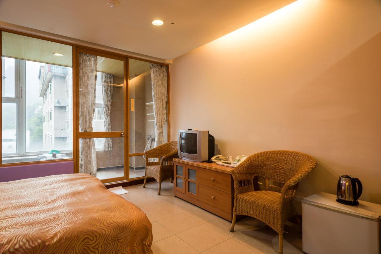 Crystal Hotel 런아이 외부 사진