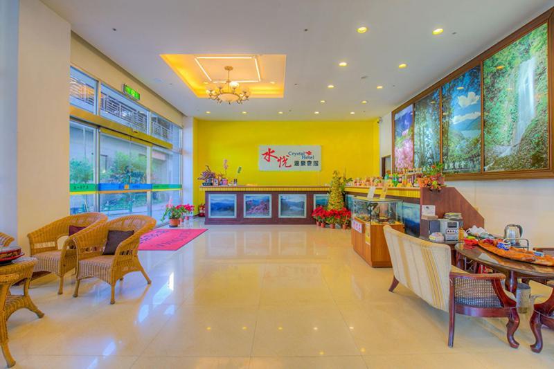 Crystal Hotel 런아이 외부 사진