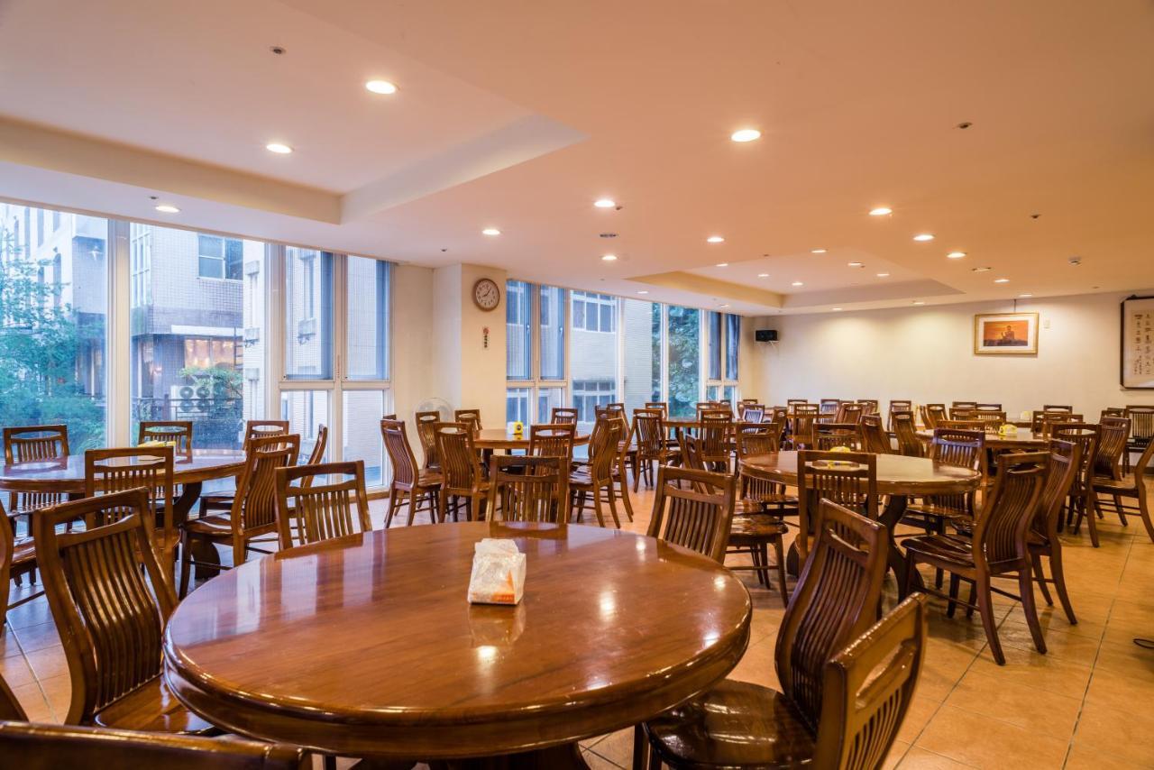 Crystal Hotel 런아이 외부 사진