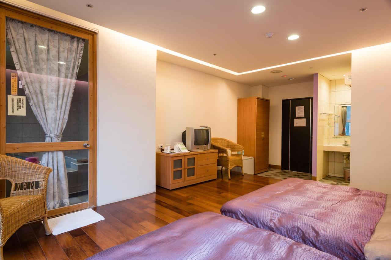 Crystal Hotel 런아이 외부 사진